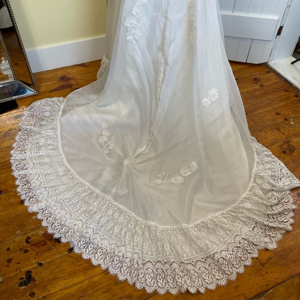 VINTAGE 1970s Wedding Dress: Full Train, Lace Trim, Pearl Embellished - Picture 7 of 17
